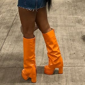 Akira boots